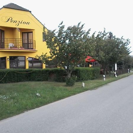 Hostinec U Josefa Jevišovice Buitenkant foto